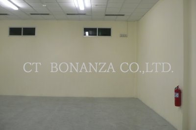 สร้างโกดังสินค้า